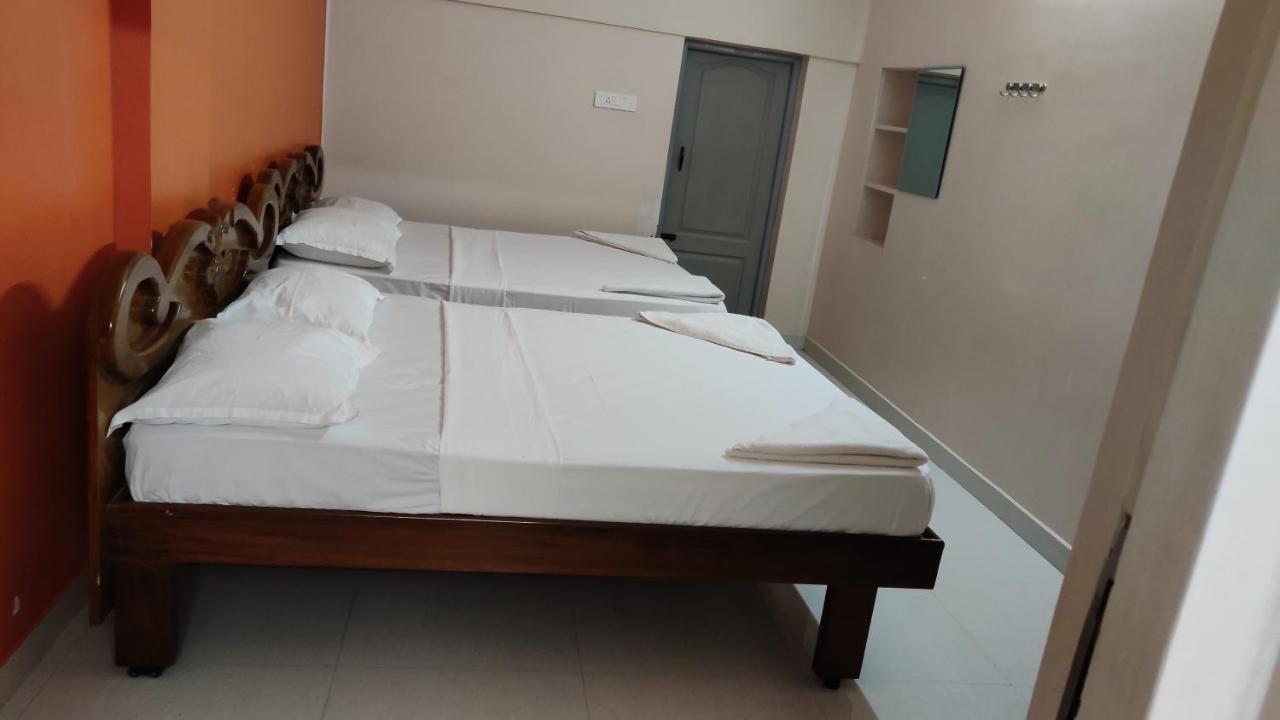 Sibi Lodge Coimbatore Exterior photo
