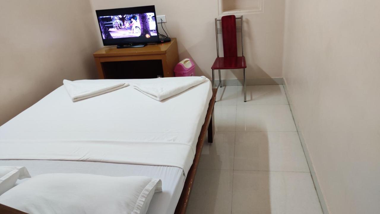 Sibi Lodge Coimbatore Exterior photo
