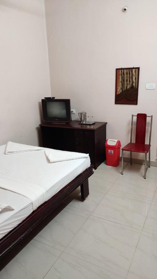 Sibi Lodge Coimbatore Exterior photo